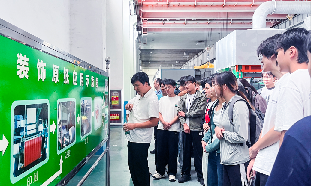 加強(qiáng)校企合作、促進(jìn)產(chǎn)教融合——齊魯工業(yè)大學(xué)師生赴齊峰開展校企交流